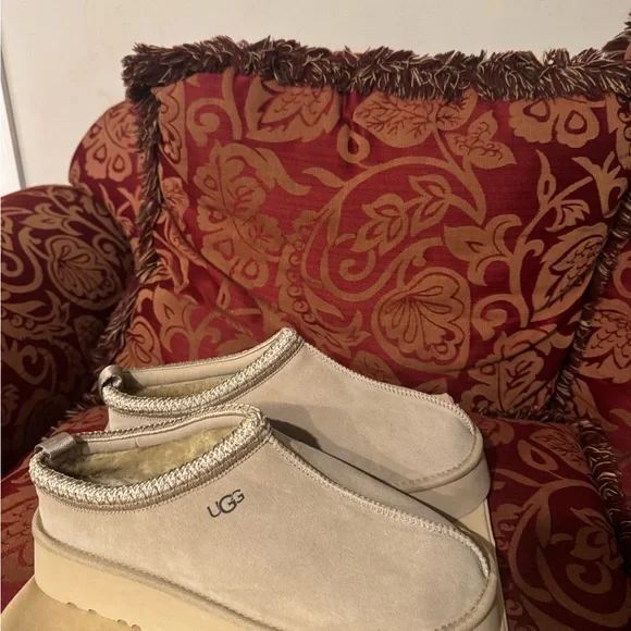 UGG Tasman Cream Slip-On Shoes - Picture 4 of 5